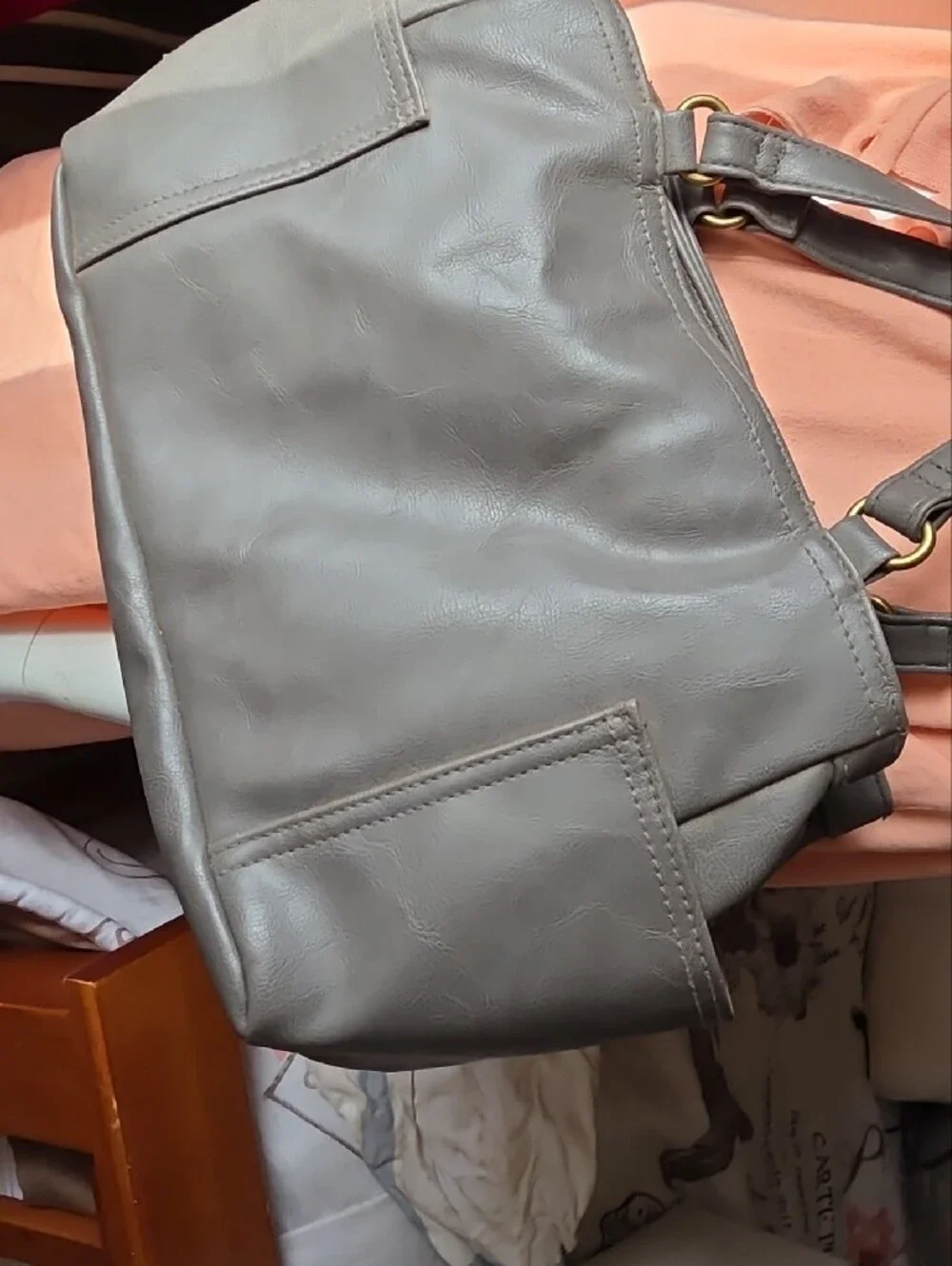 Rosetti Gray Leatherette Shoulder Bag - Gray